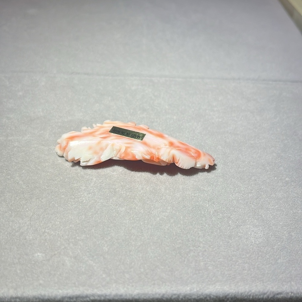 Vintage large hand carved angel skin coral bead for pendant or brooch 14 grams - Picture 6 of 10